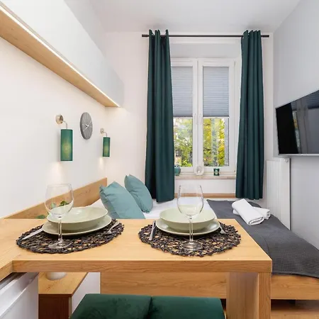 Trendy By Renters Apartment Krakow