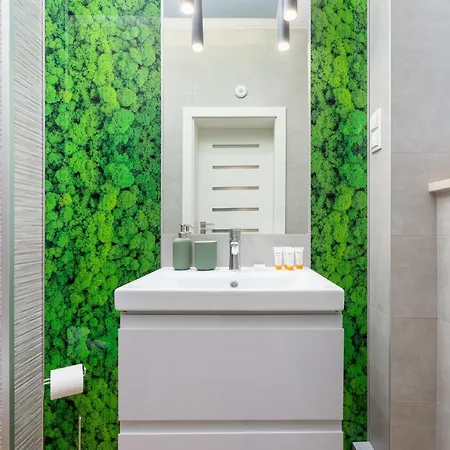 Trendy By Renters