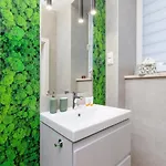 Trendy By Renters *