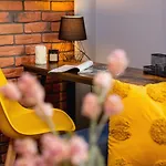 Trendy By Renters * 크라쿠프
