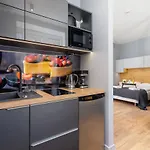 Trendy By Renters * 크라쿠프