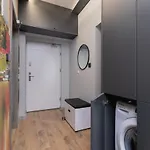 Trendy By Renters 아파트