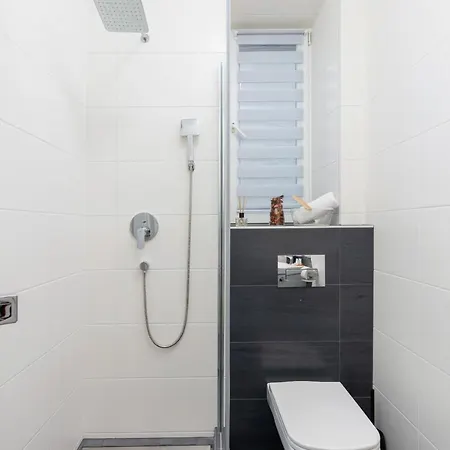 Trendy By Renters Apartment Krakow